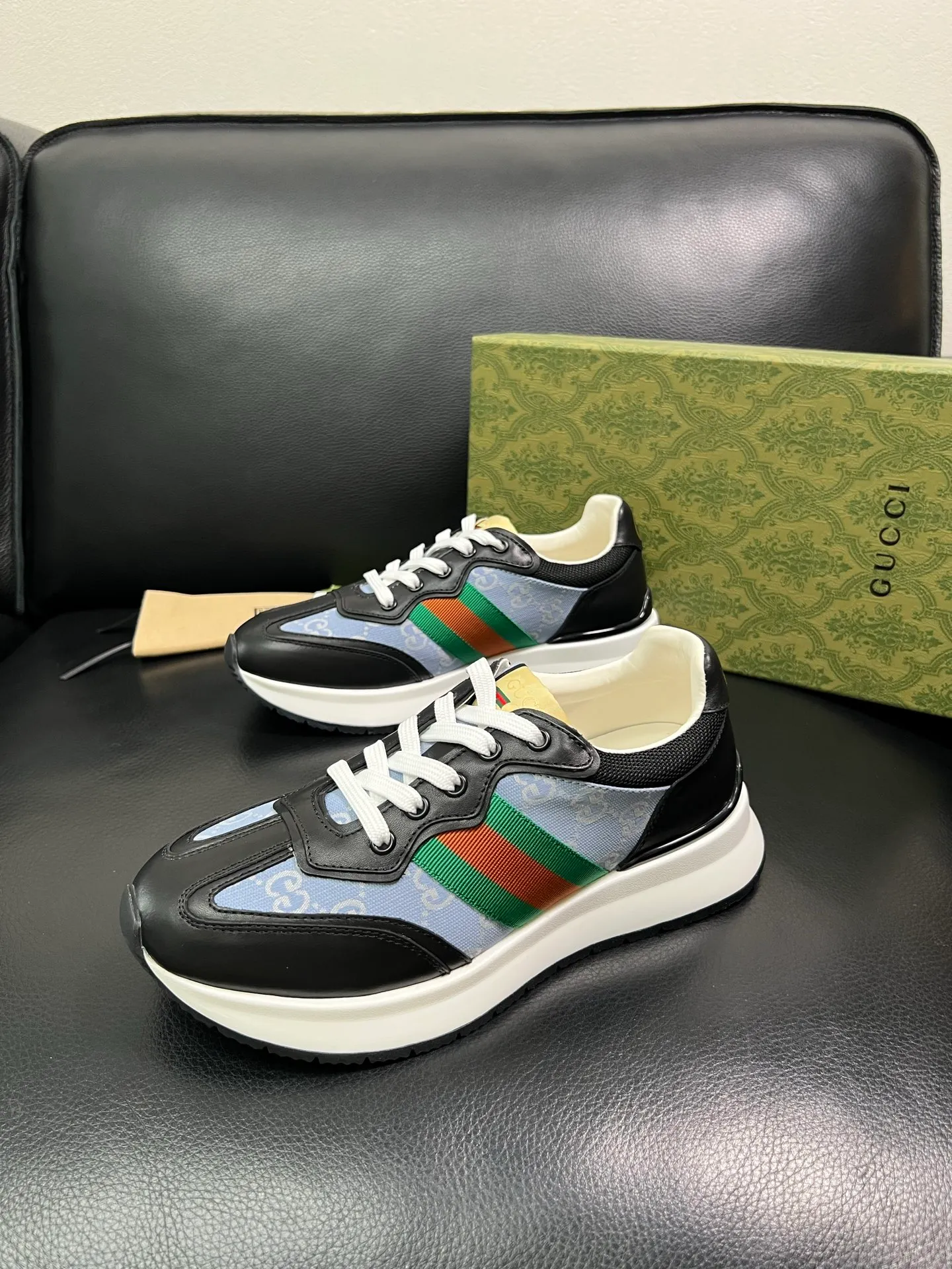 Men's shoes 💰800 Gucci top purchasing Gucci counter new model, original factory configuration of imported cowhide from Italy with printed cloth fabric, imported cowhide lining, breathable and comfortable, sole: original factory special sole is super comfortable, original factory and single goods are high quality, welcome to compare, code number 38-44 (customized 45 46) 85865